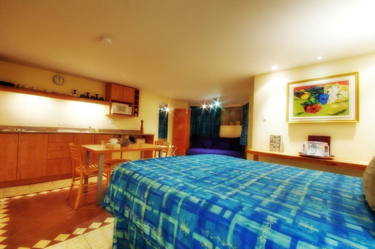 Manoir Sherbrooke Hotel